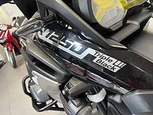 Used 2022 BMW R 1250 Gs Triple Black Black - Interior and Exterior details 6