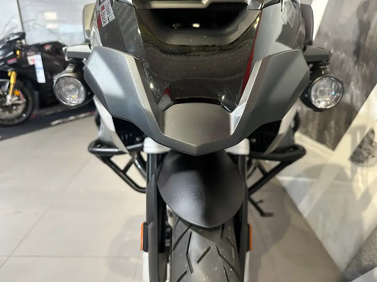 Used 2022 BMW R 1250 Gs Triple Black Black - Interior and Exterior details 8
