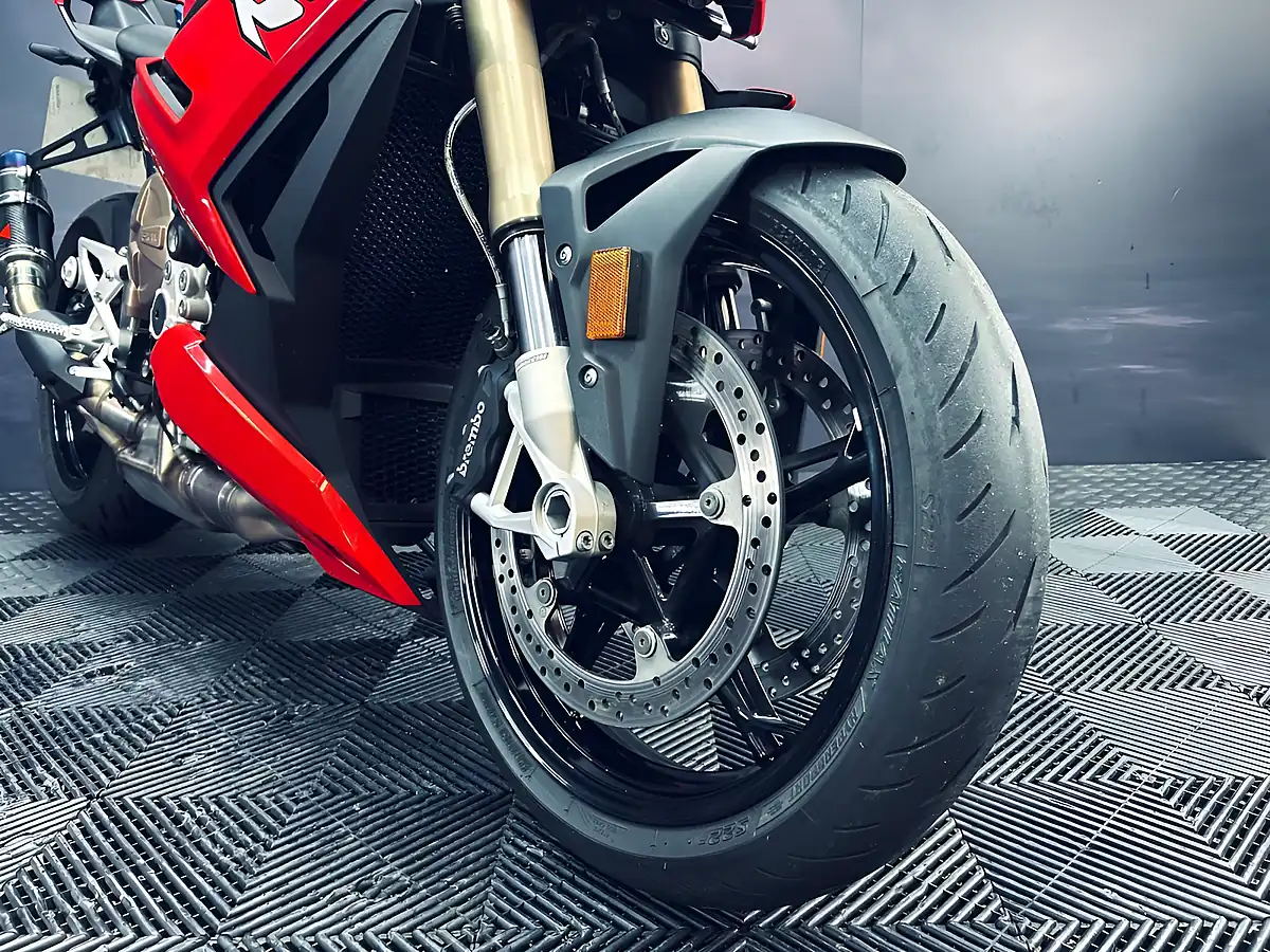 Used 2022 BMW S 1000 R Sport Red - Interior and Exterior details 15
