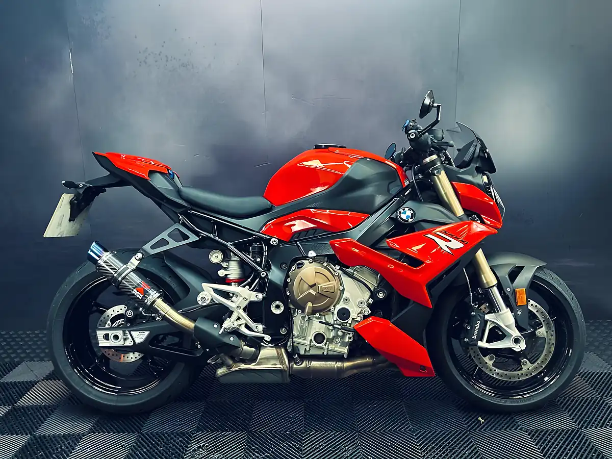 Used 2022 BMW S 1000 R Sport Red - Interior and Exterior details 2