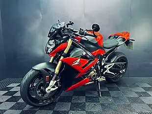 Used 2022 BMW S 1000 R Sport Red - Interior and Exterior details 5