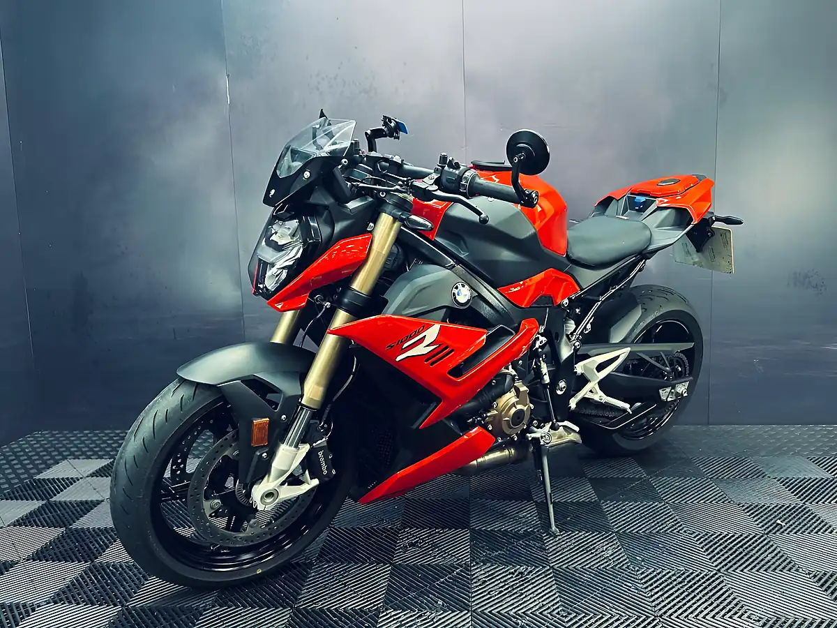 Used 2022 BMW S 1000 R Sport Red - Interior and Exterior details 5