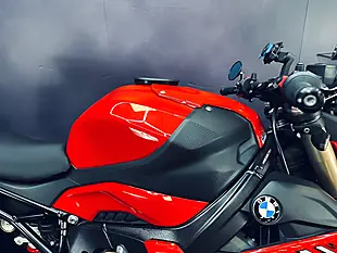 Used 2022 BMW S 1000 R Sport Red - Interior and Exterior details 6