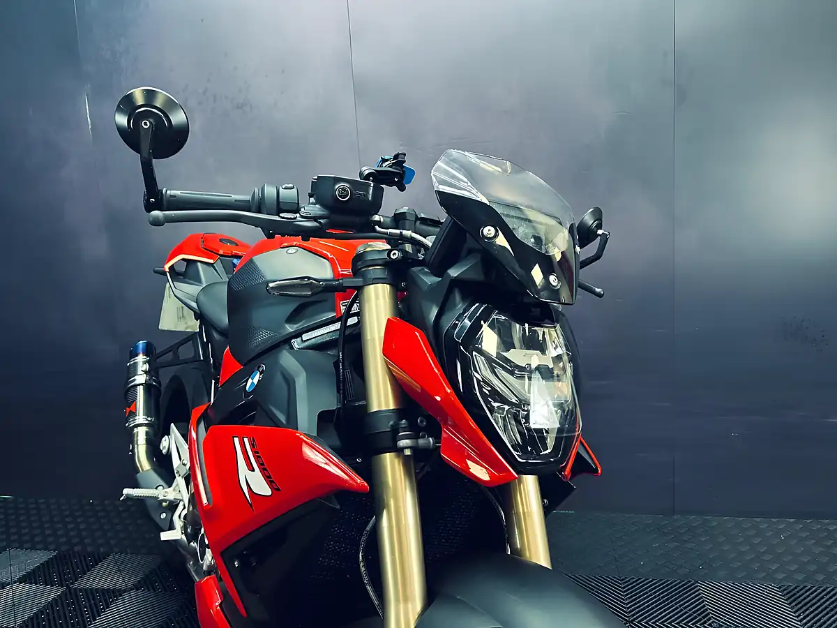 Used 2022 BMW S 1000 R Sport Red - Interior and Exterior details 8