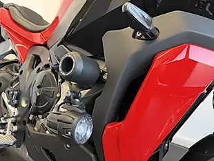 Used 2022 BMW S1000XR Te Racing Red - Interior and Exterior details 13