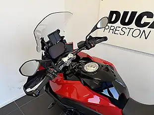 Used 2022 BMW S1000XR Te Racing Red - Interior and Exterior details 18