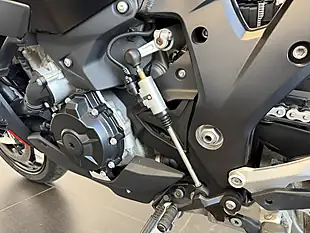 Used 2022 BMW S1000XR Te Racing Red - Interior and Exterior details 19