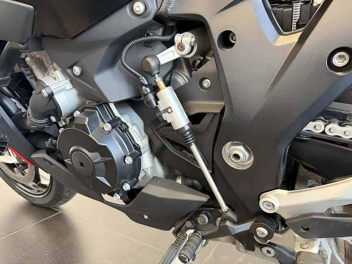 Used 2022 BMW S1000XR Te Racing Red - Interior and Exterior details 19