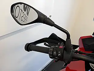 Used 2022 BMW S1000XR Te Racing Red - Interior and Exterior details 9