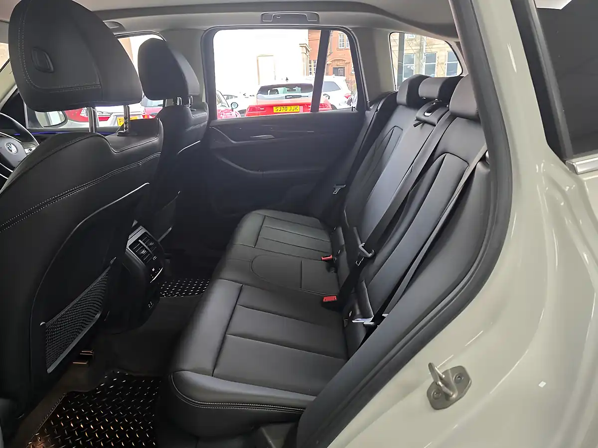 Used 2022 BMW X3 Xline White - Interior and Exterior details 17