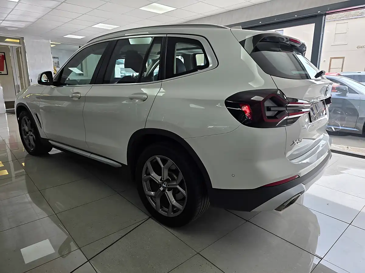 Used 2022 BMW X3 Xline White - Interior and Exterior details 4