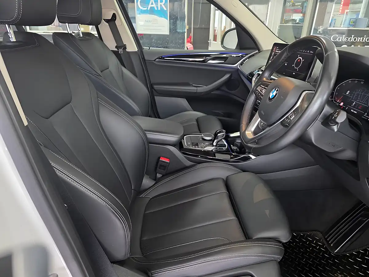 Used 2022 BMW X3 Xline White - Interior and Exterior details 5