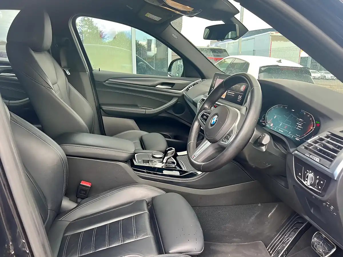 Used 2022 BMW X4 M Sport Black - Interior and Exterior details 8