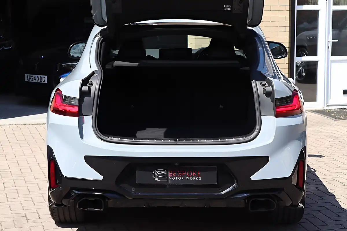Used 2022 BMW X4 M40d Brooklyn Grey - Interior and Exterior details 19