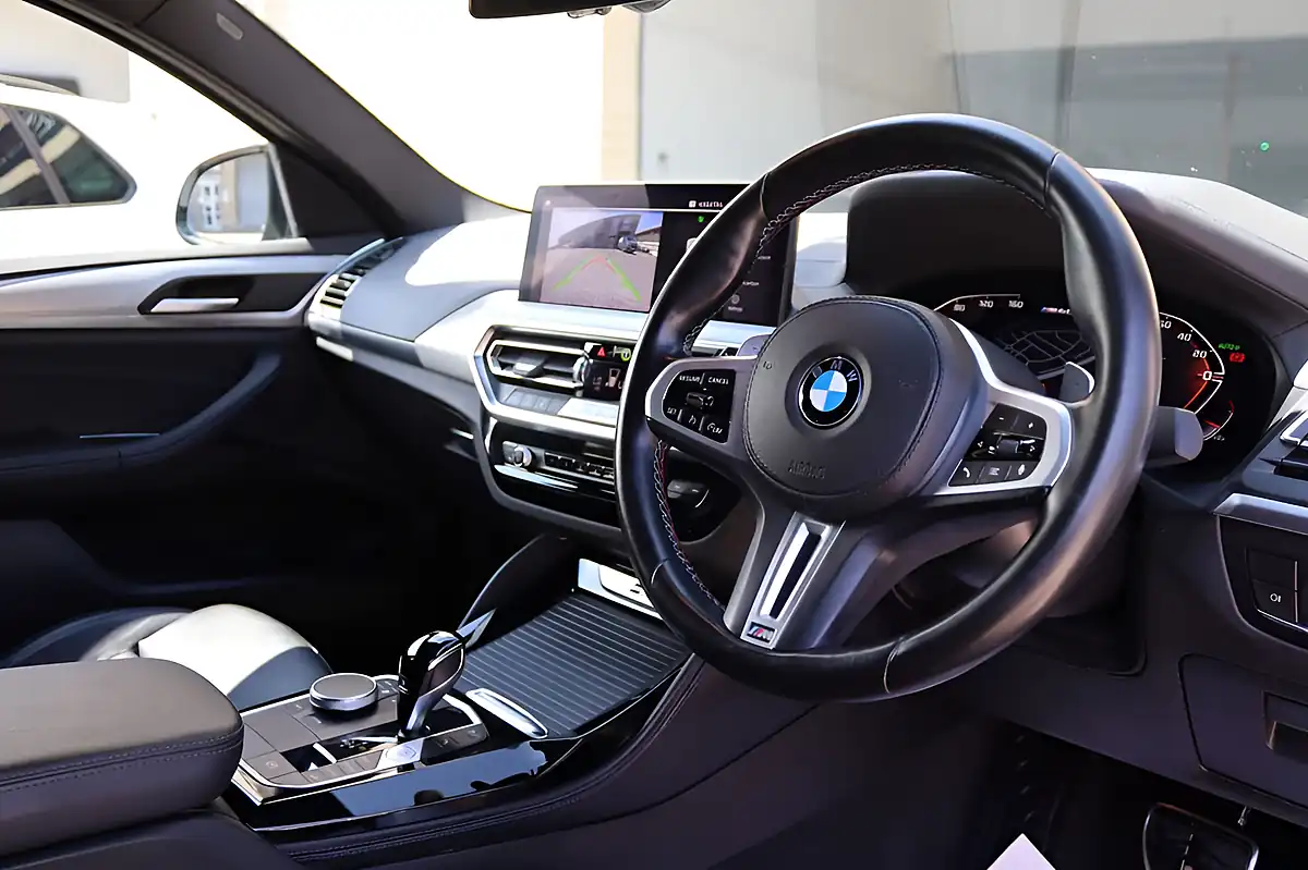 Used 2022 BMW X4 M40d Brooklyn Grey - Interior and Exterior details 2