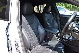 Used 2022 BMW X4 M40d Brooklyn Grey - Interior and Exterior details 4