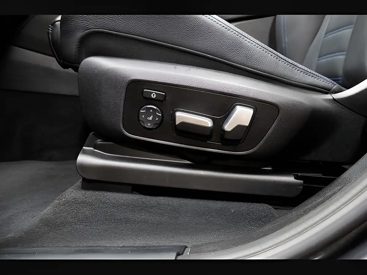 Used 2022 BMW X4 Pro Edition Grey - Interior and Exterior details 7