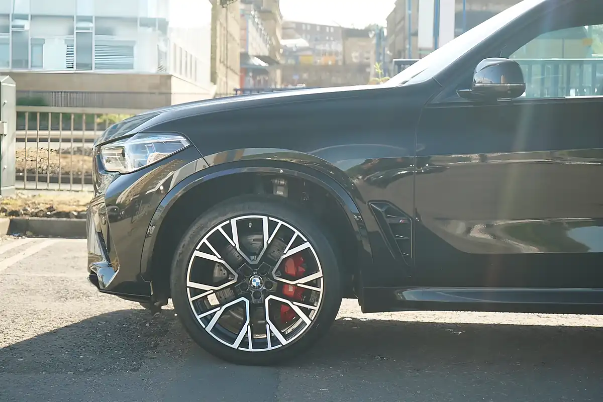 Used 2022 BMW X5 M Competition Black - Interior and Exterior details 10
