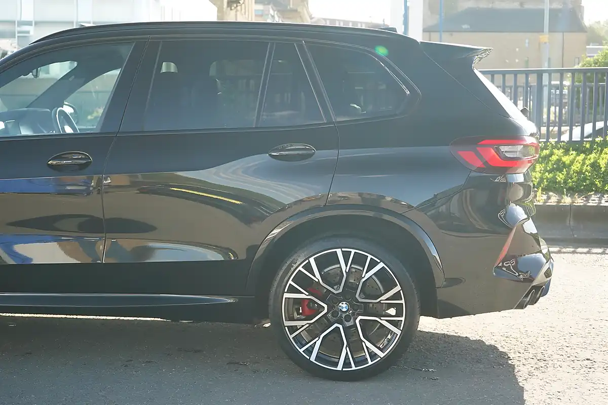 Used 2022 BMW X5 M Competition Black - Interior and Exterior details 11