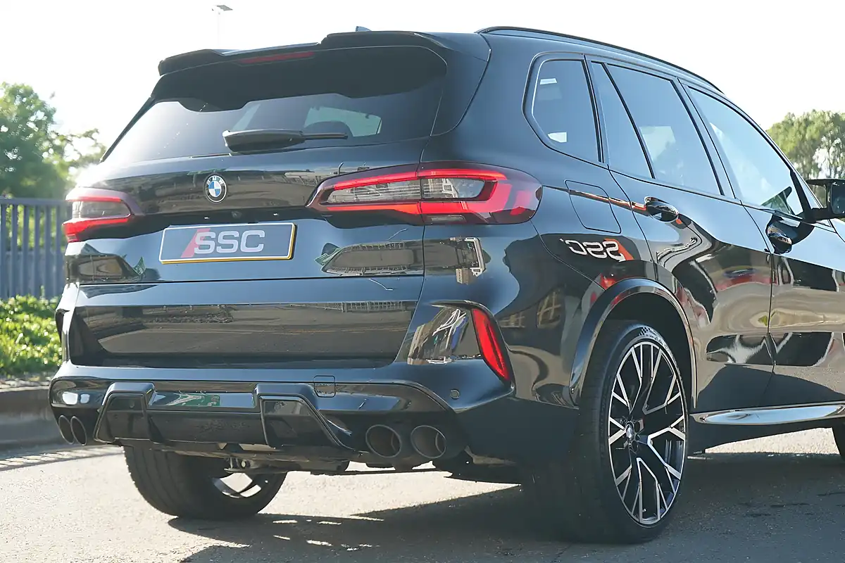 Used 2022 BMW X5 M Competition Black - Interior and Exterior details 16