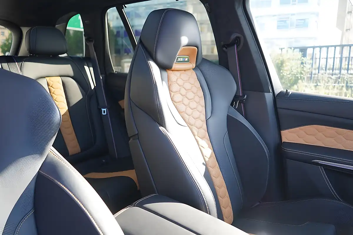 Used 2022 BMW X5 M Competition Black - Interior and Exterior details 19