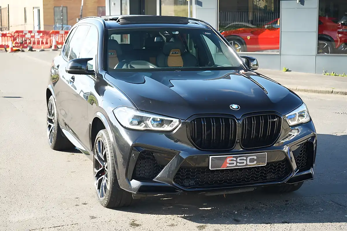 Used 2022 BMW X5 M Competition Black - Interior and Exterior details 5