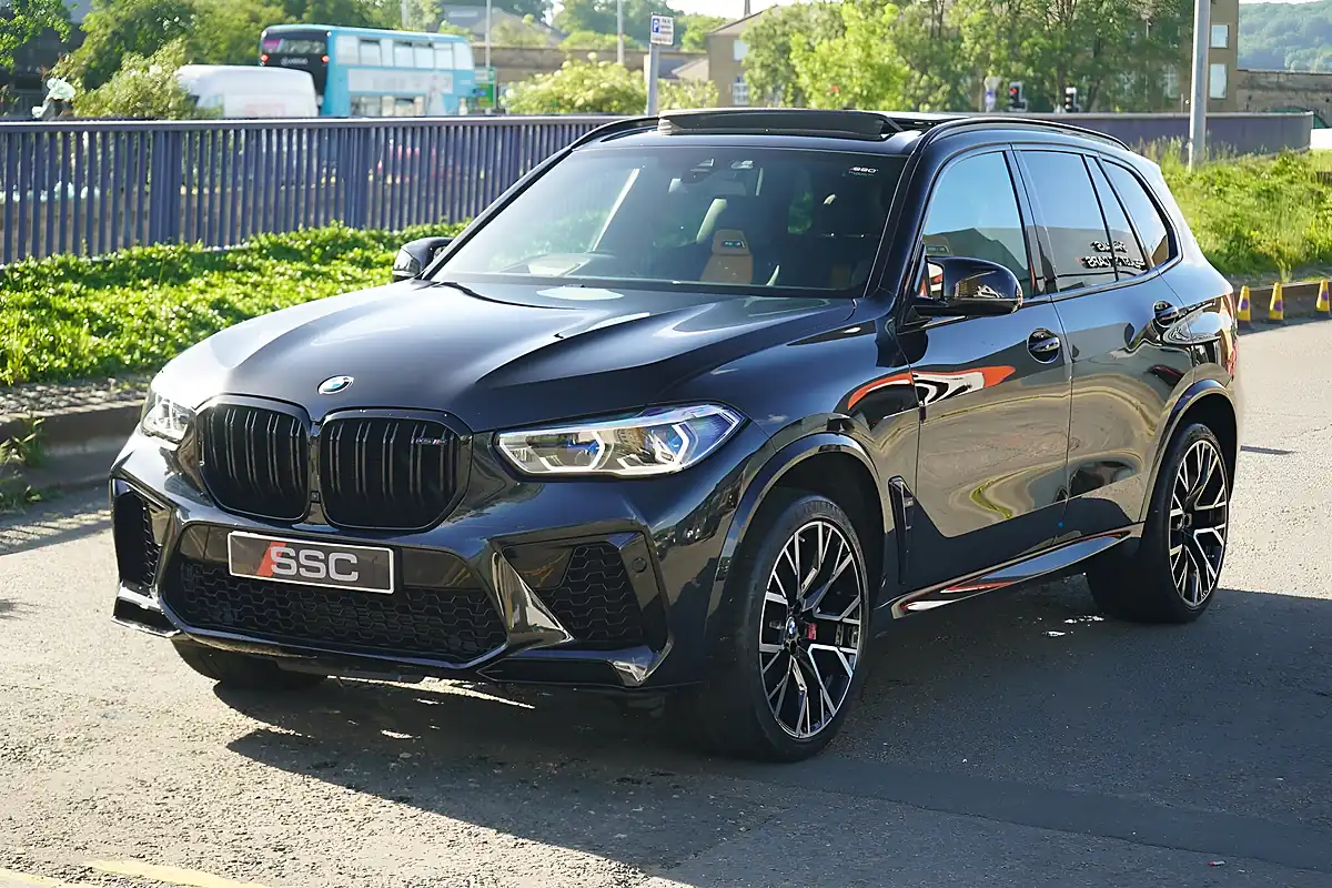 Used 2022 BMW X5 M Competition Black - Interior and Exterior details 7