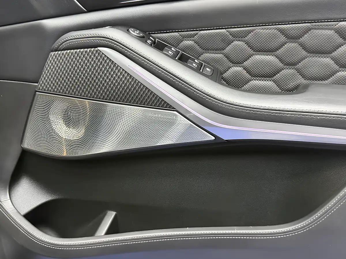 Used 2022 BMW X5 M Competition Black - Interior and Exterior details 16