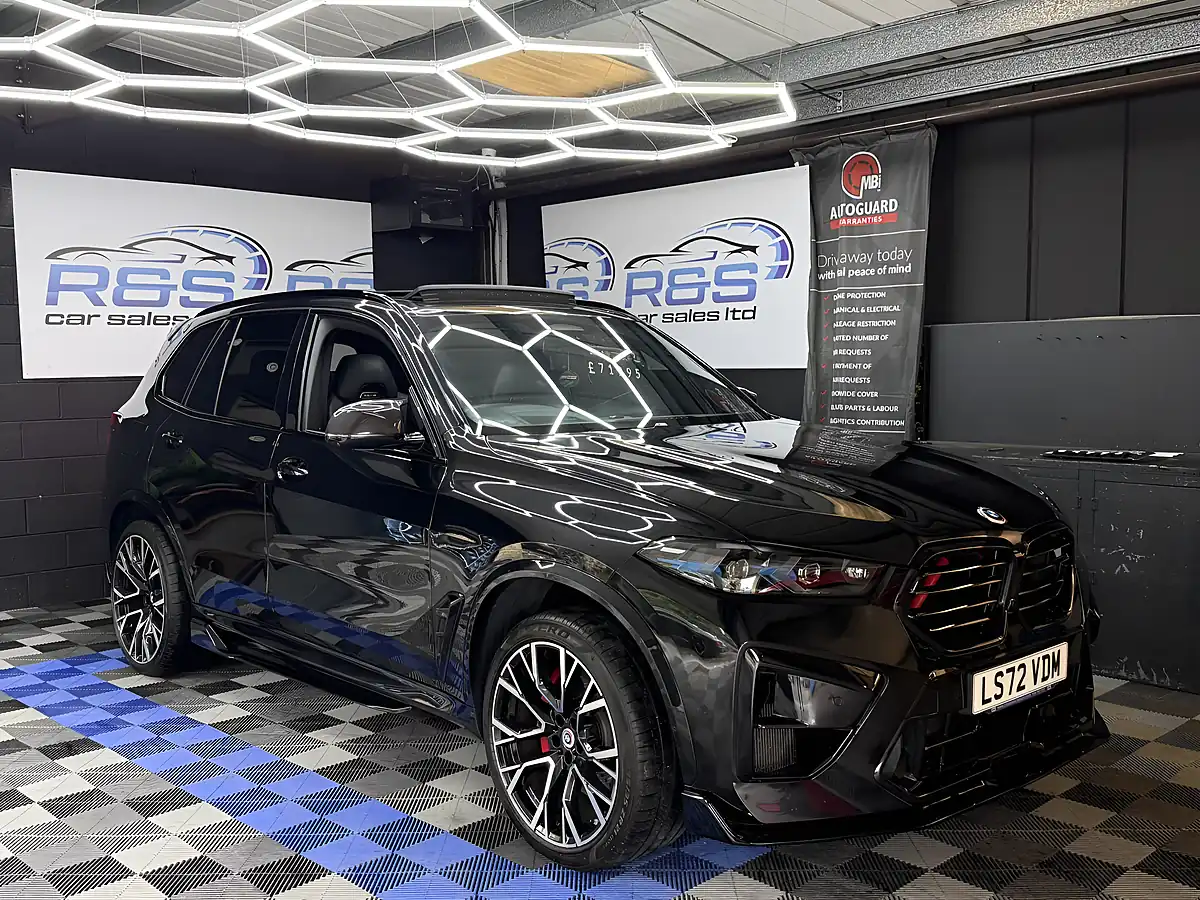 Used 2022 BMW X5 M Competition Black - Interior and Exterior details 2