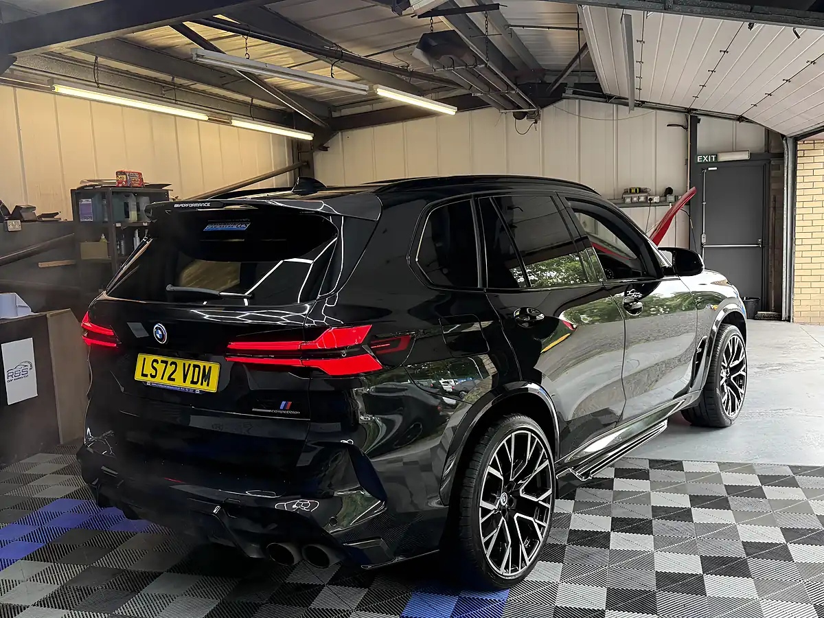 Used 2022 BMW X5 M Competition Black - Interior and Exterior details 5