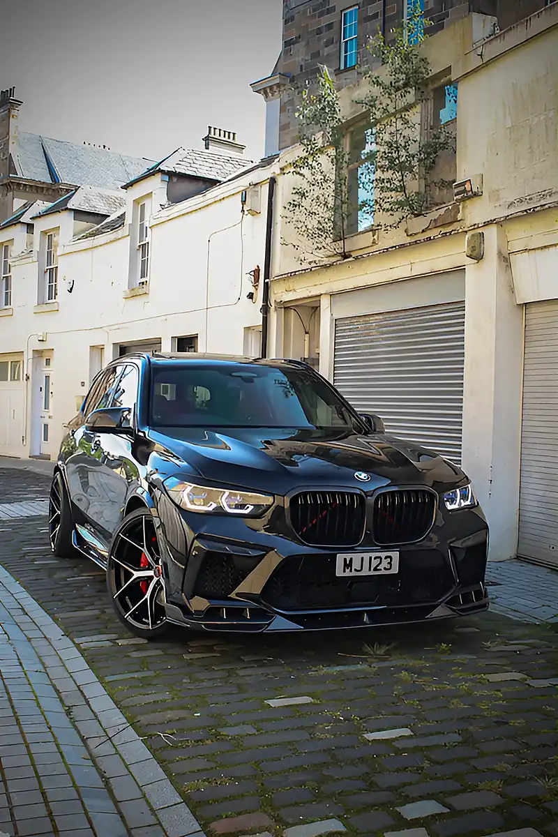 Used 2022 BMW X5 M Competition Black - Interior and Exterior details 3