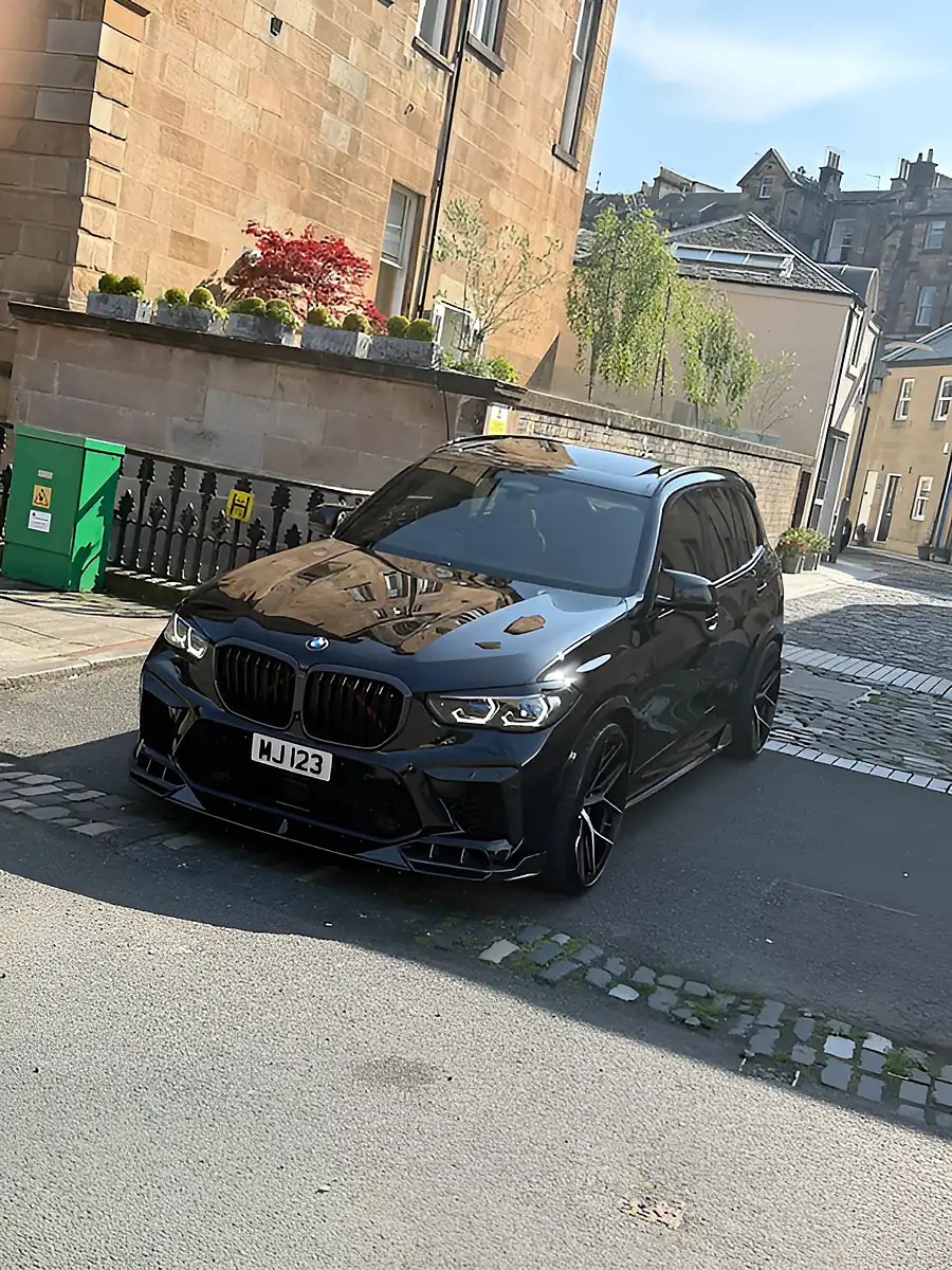 Used 2022 BMW X5 M Competition Black - Interior and Exterior details 7