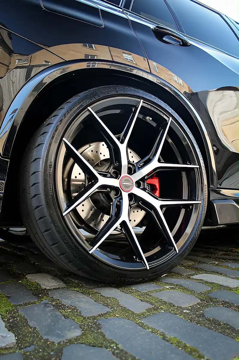 Used 2022 BMW X5 M Competition Black - Interior and Exterior details 8