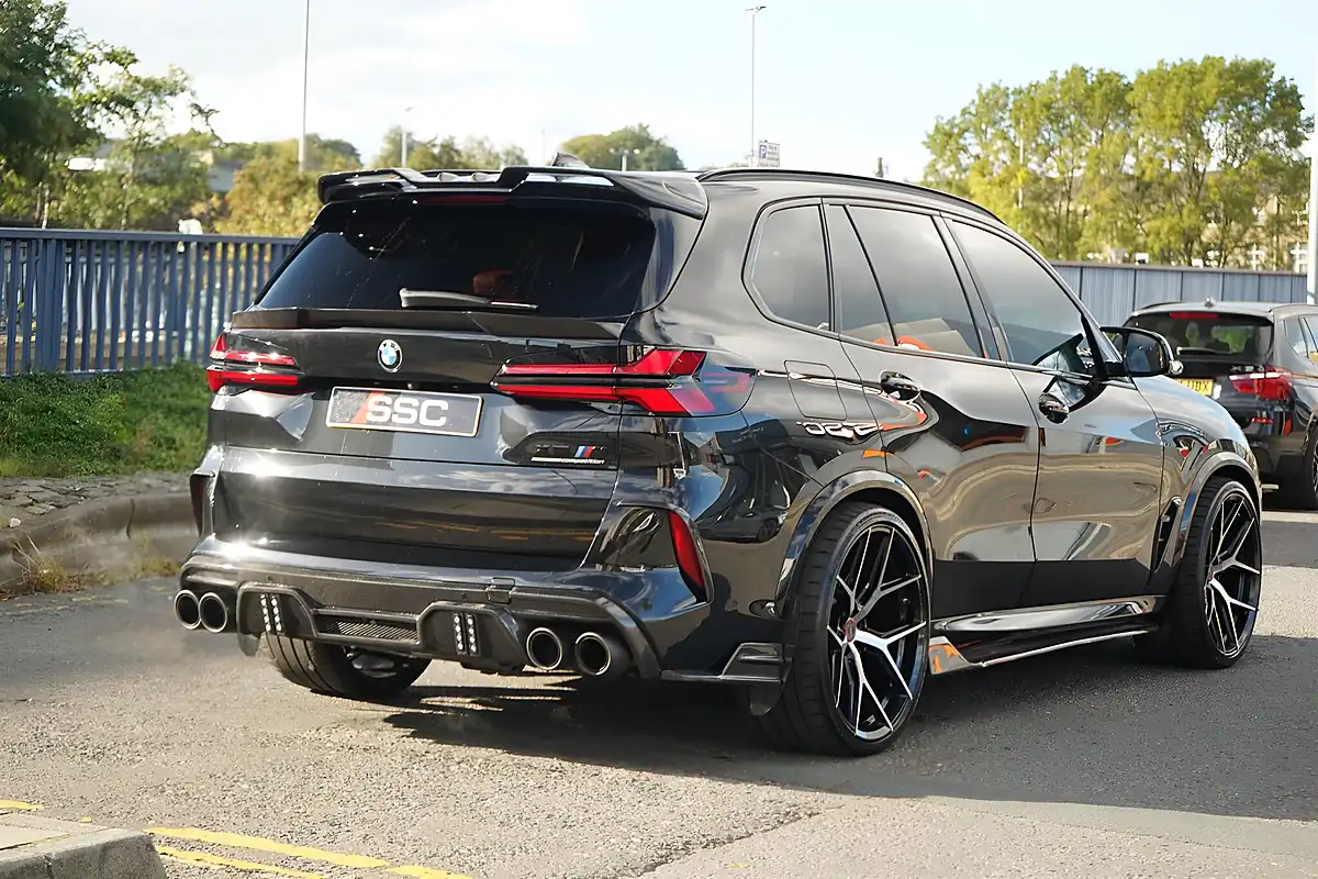 Used 2022 BMW X5 M Competition Black Sapphire - Interior and Exterior details 11