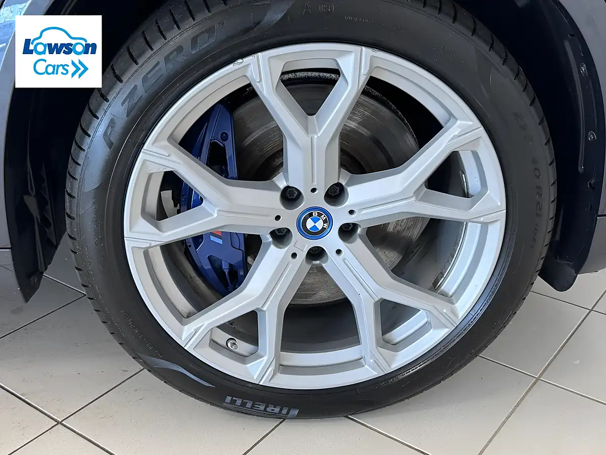 Used 2022 BMW X5 M Sport Arctic Grey - Interior and Exterior details 7