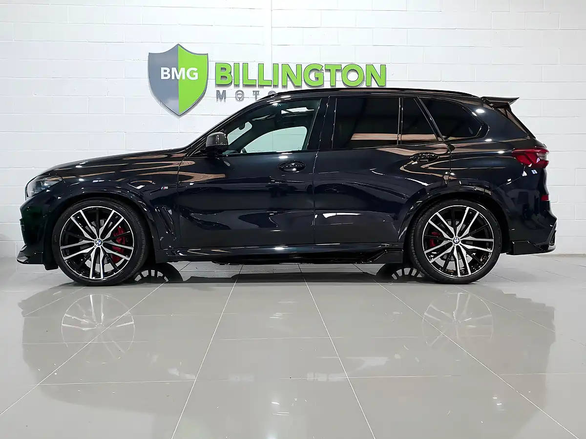 Used 2022 BMW X5 M Sport Black - Interior and Exterior details 4