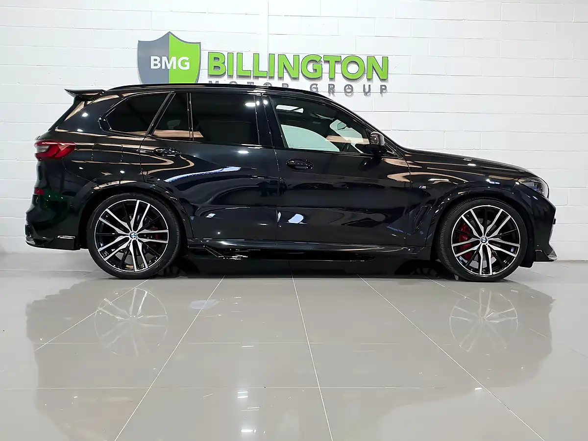 Used 2022 BMW X5 M Sport Black - Interior and Exterior details 8