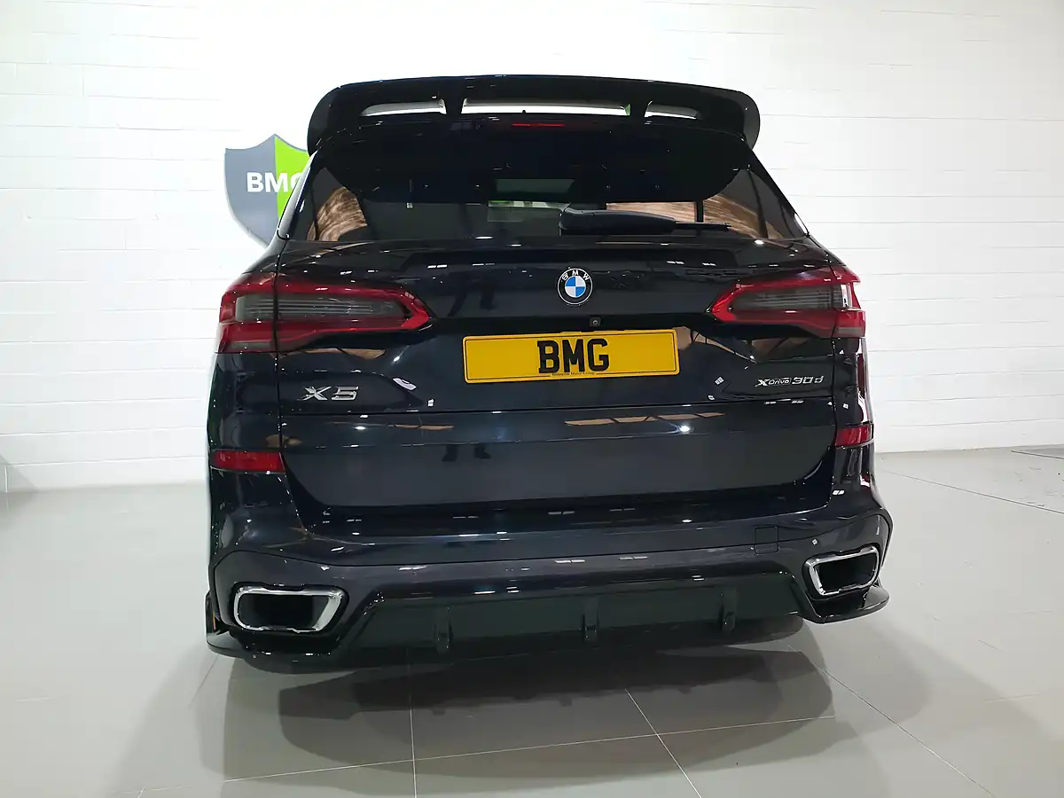 Used 2022 BMW X5 M Sport Black - Interior and Exterior details 12