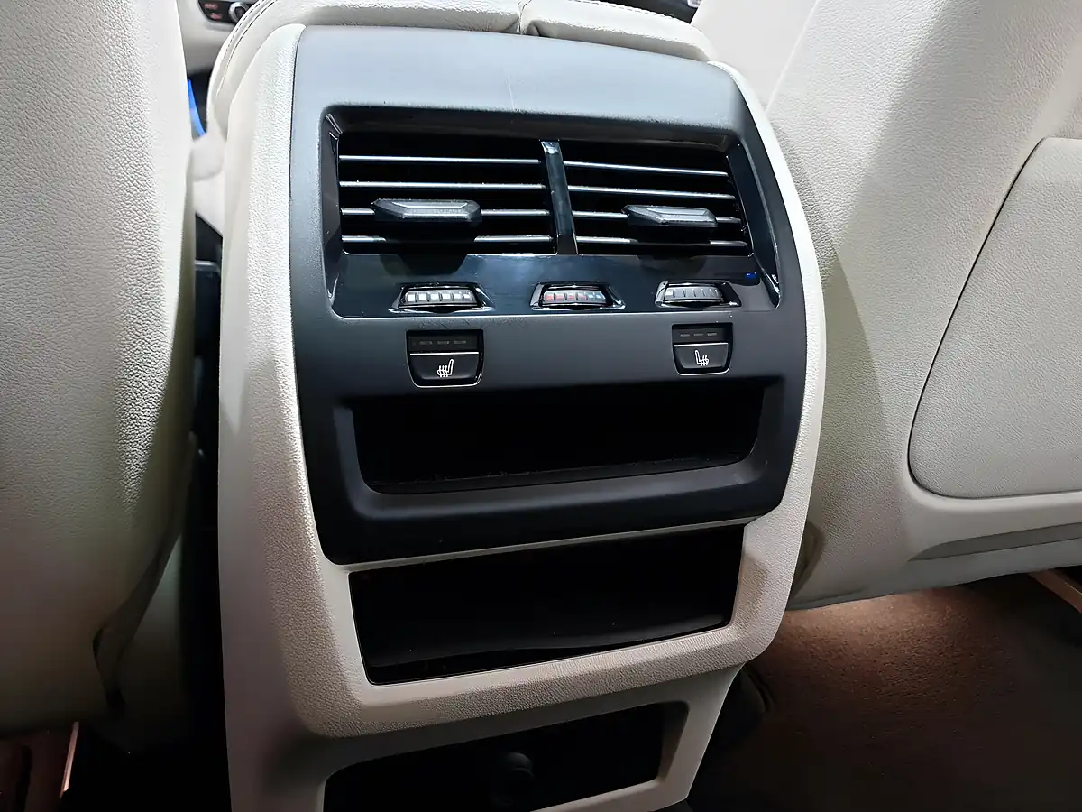 Used 2022 BMW X5 M Sport Black - Interior and Exterior details 16