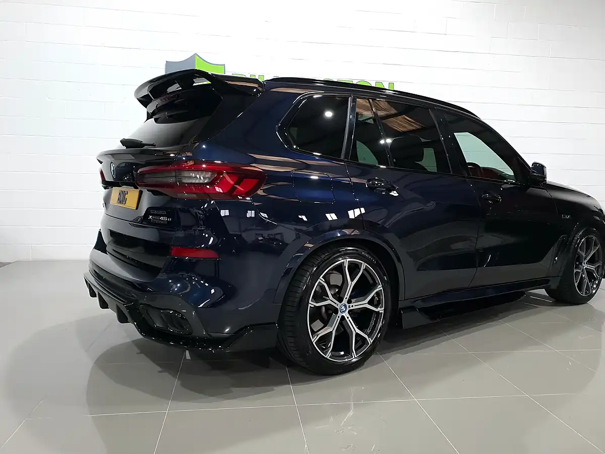 Used 2022 BMW X5 M Sport Black - Interior and Exterior details 10