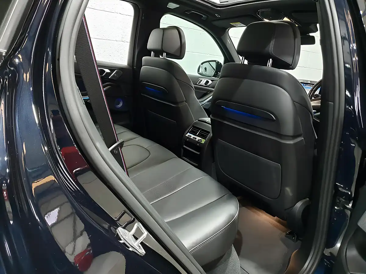 Used 2022 BMW X5 M Sport Black - Interior and Exterior details 14