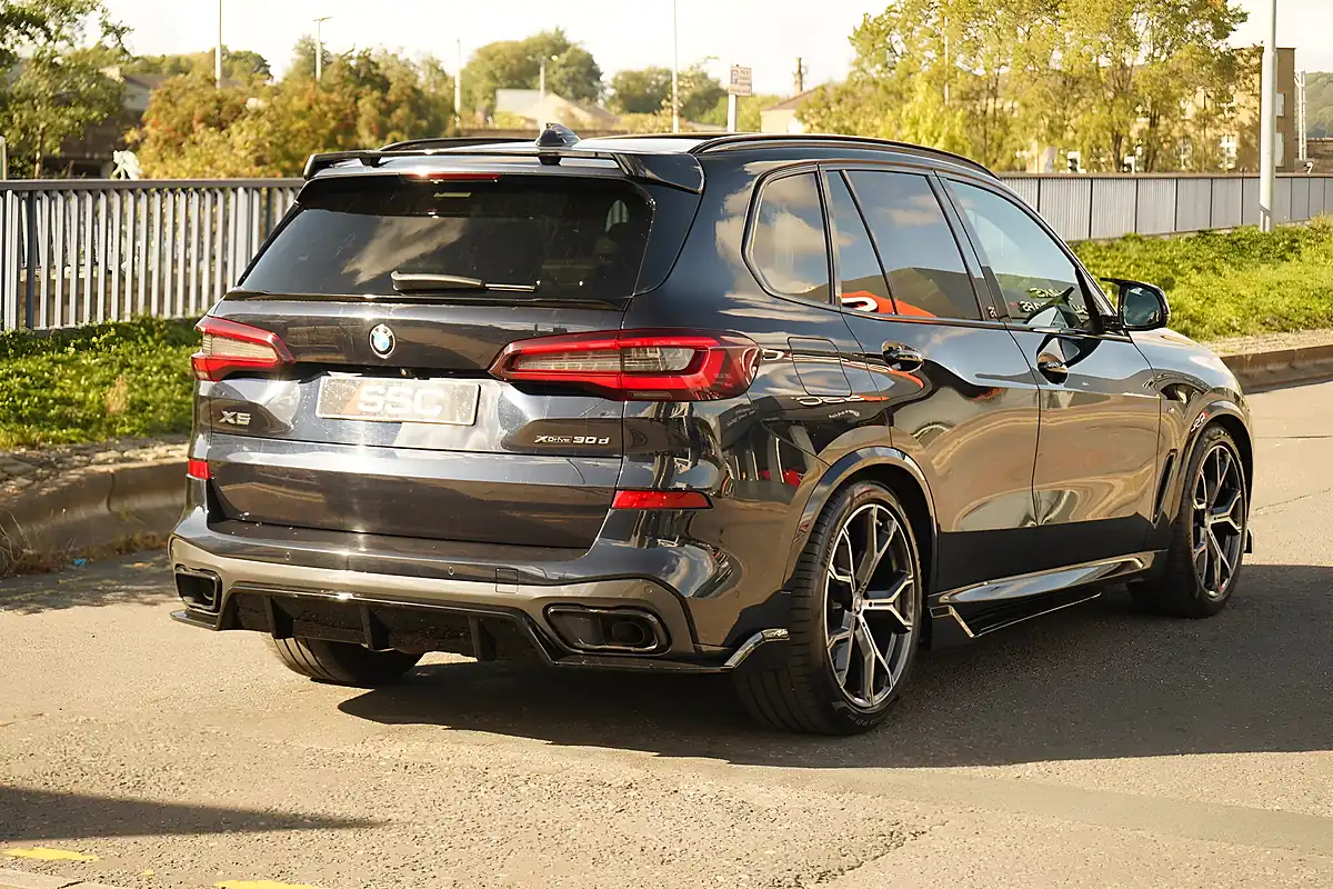 Used 2022 BMW X5 M Sport Black - Interior and Exterior details 10
