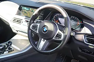 Used 2022 BMW X5 M Sport Black - Interior and Exterior details 12