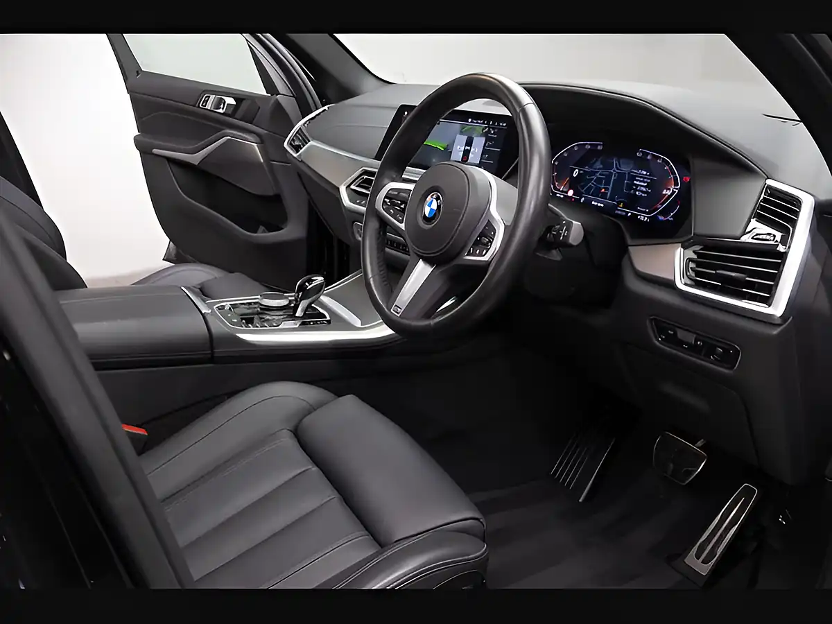 Used 2022 BMW X5 M Sport Black - Interior and Exterior details 15