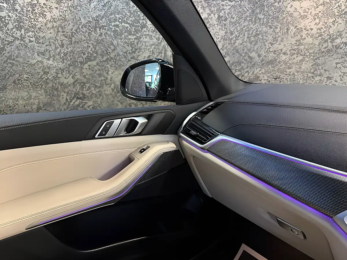 Used 2022 BMW X5 M Sport Black Sapphire Metallic Paint - Interior and Exterior details 13