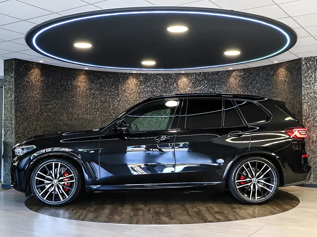 Used 2022 BMW X5 M Sport Black Sapphire Metallic Paint - Interior and Exterior details 7