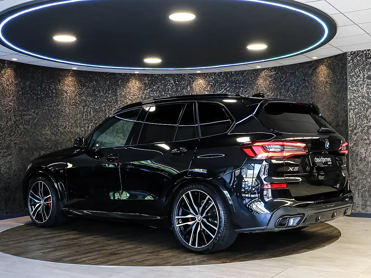Used 2022 BMW X5 M Sport Black Sapphire Metallic Paint - Interior and Exterior details 8
