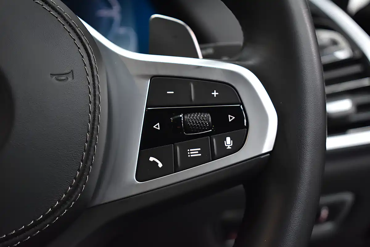 Used 2022 BMW X5 M Sport Black Sapphire Metallic Paint - Interior and Exterior details 12