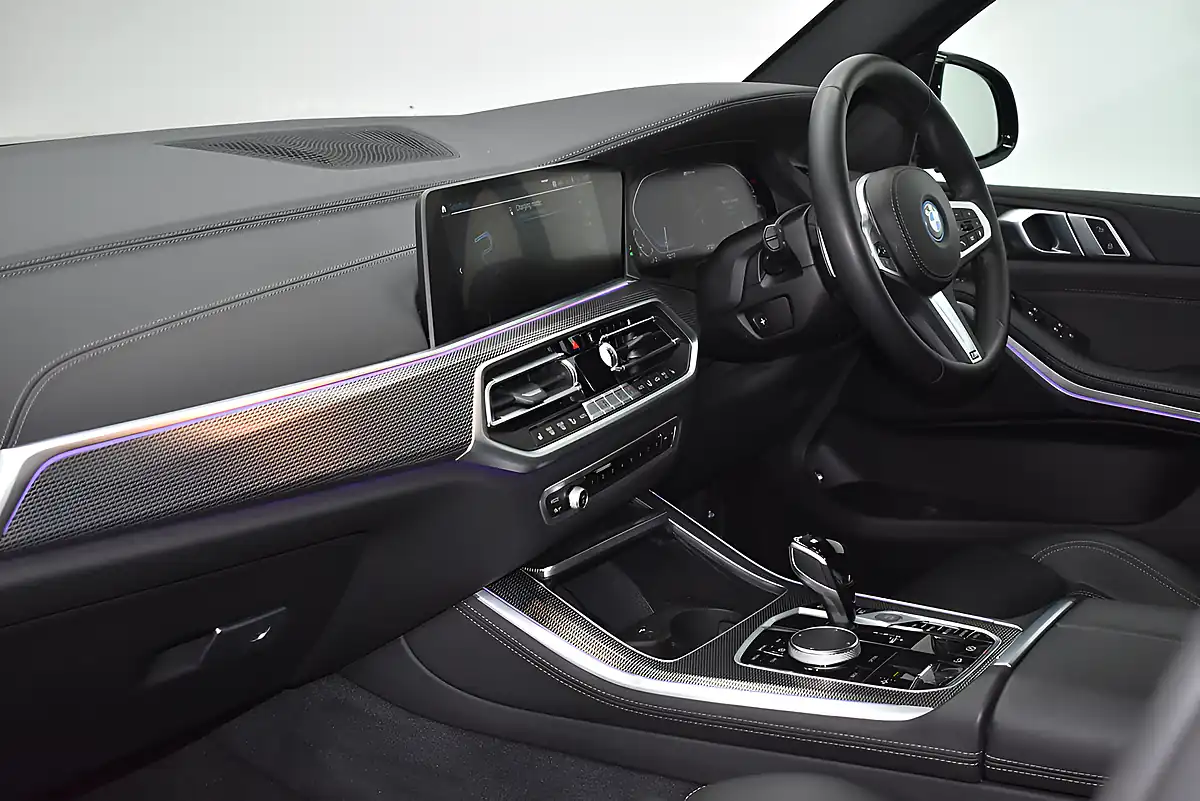 Used 2022 BMW X5 M Sport Black Sapphire Metallic Paint - Interior and Exterior details 5