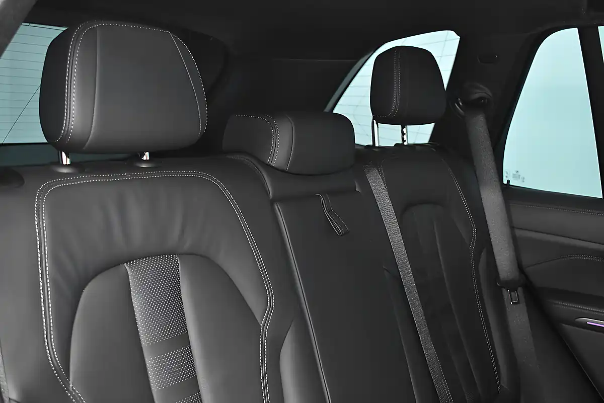 Used 2022 BMW X5 M Sport Black Sapphire Metallic Paint - Interior and Exterior details 7